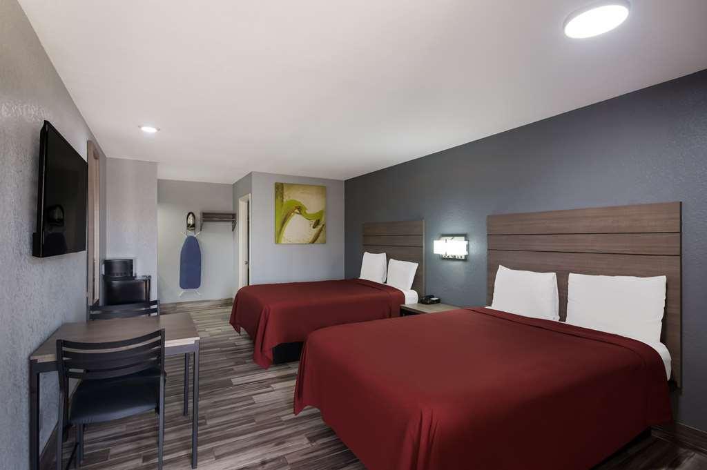 Americas Best Value Inn Buda Ruang foto