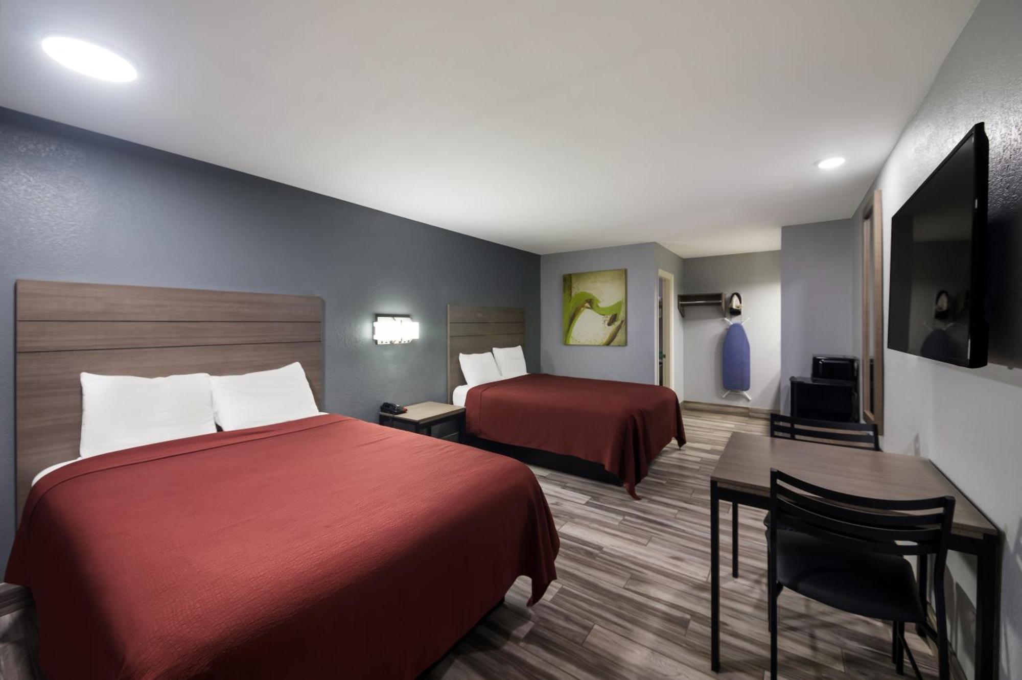 Americas Best Value Inn Buda Bagian luar foto