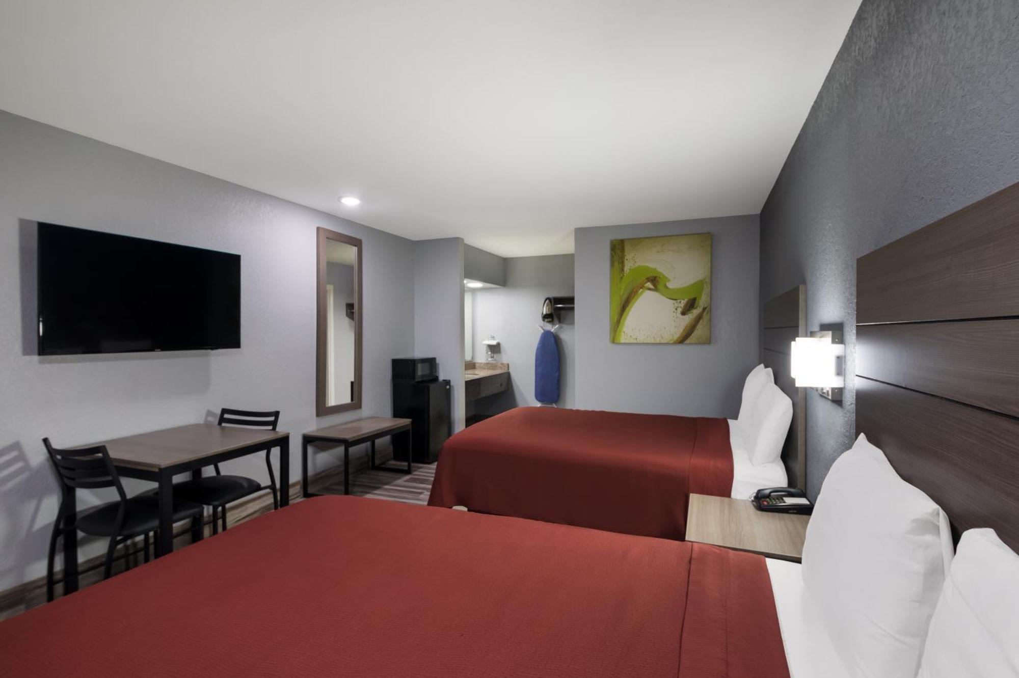 Americas Best Value Inn Buda Bagian luar foto